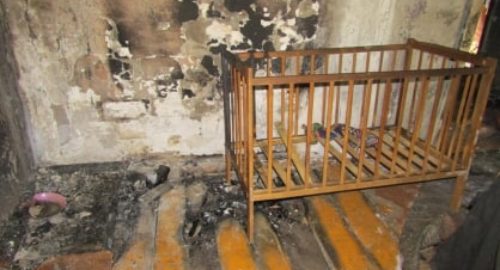 В Красноярском крае 6-летний ребенок устроил дома пожар и погиб