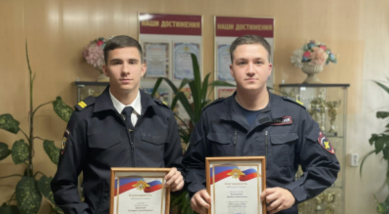 В ХМАО полицейские спасли человека от суицида
