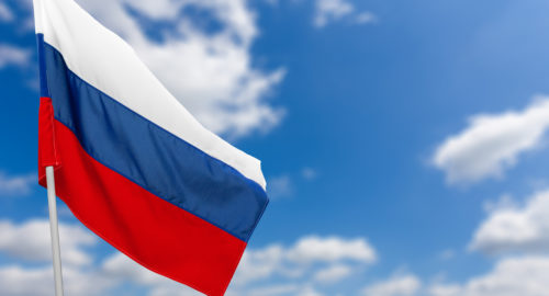 В Барнауле с 1 сентября церемония поднятия флага будет проходить еженедельно