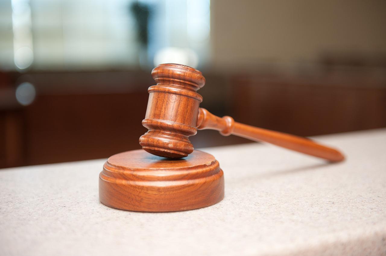 Суд дал 1,5 года колонии уральцу, зарезавшему ребенка на руках у матери