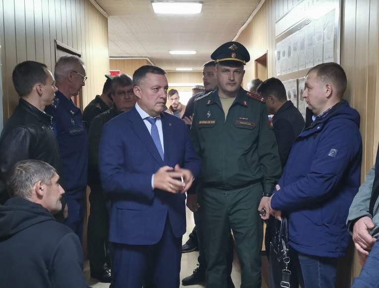 Общественники будут работать при военкоматах в Иркутской области