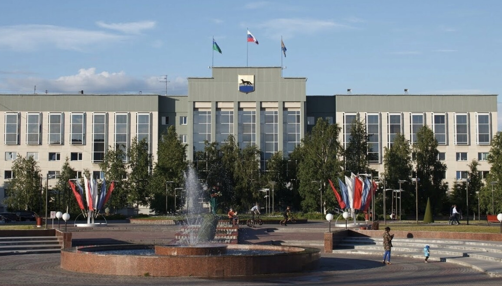 Депутат усомнился в честности опроса о работе властей города в ХМАО