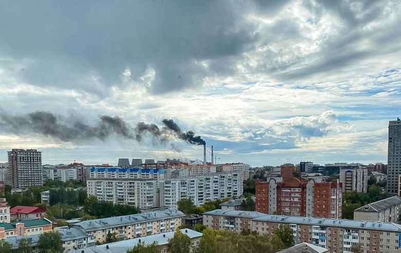 Жители Томска пожаловались на черный дым с местной ГРЭС