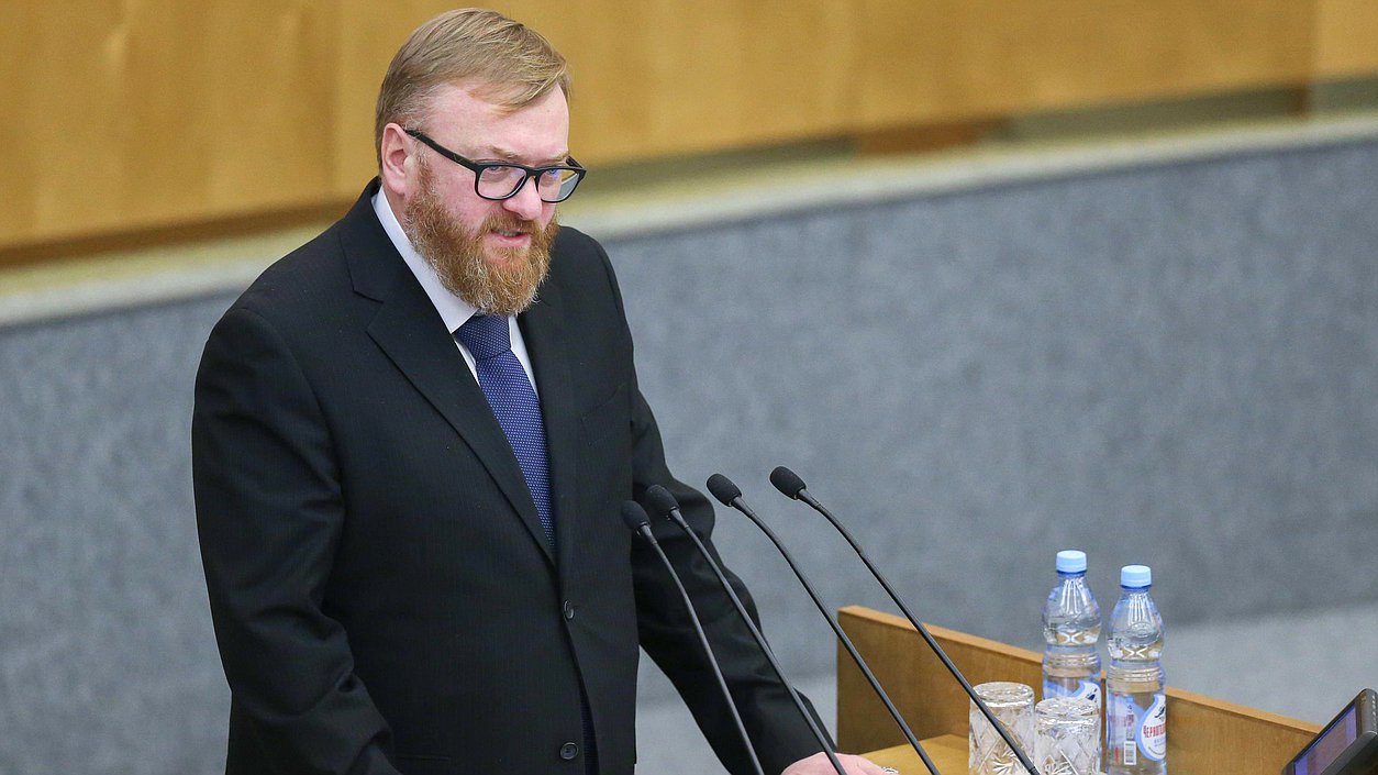 Милонова обязали извиниться перед сыном экс-губернатора Иркутской области
