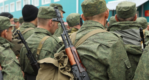 За контракт с Минобороны сотрудникам мэрии Новосибирска предложили 100 тыс. рублей