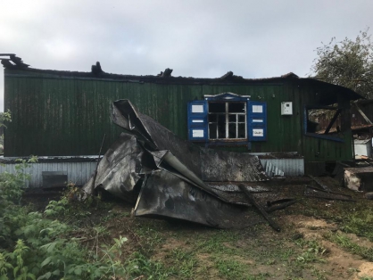 Хозяйку дома будут судить за гибель двух детей и их бабушки на Алтае