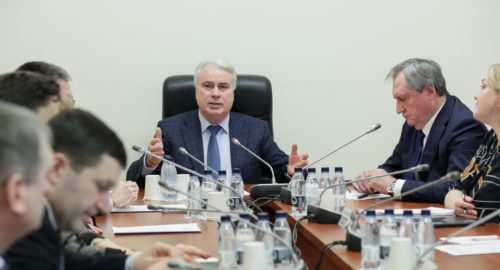 Депутат Госдумы Завальный призвал запретить использовать газ в многоэтажках Сибири