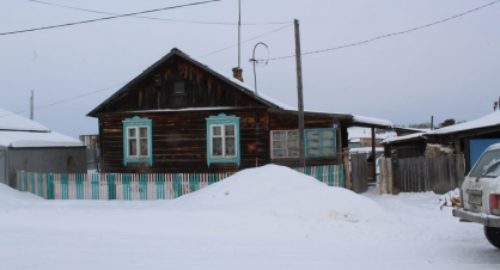 В Тюменской области мужчина одним ударом ножа убил односельчанина