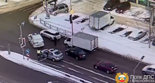 В Красноярске банда автоподставщиков устроила почти 100 аварий
