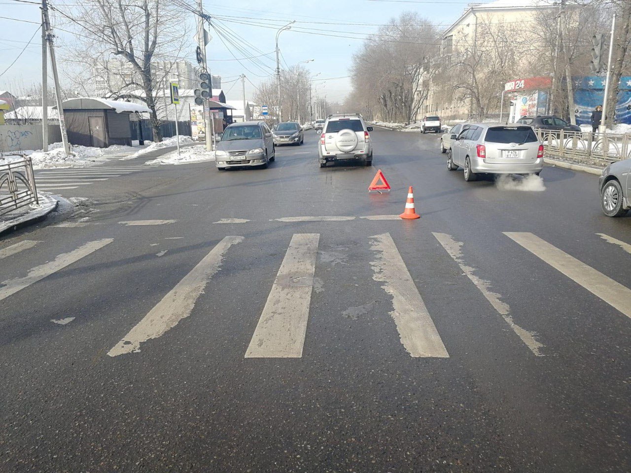 В Иркутске машина сломала ногу семилетнему ребёнку на «зебре»