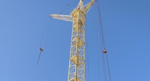 Ростехнадзор назвал причины падения крана на стройплощадке в Новосибирске
