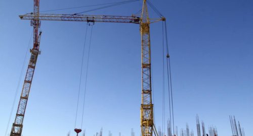 В Салехарде из аварийного жилья переселят 550 семей