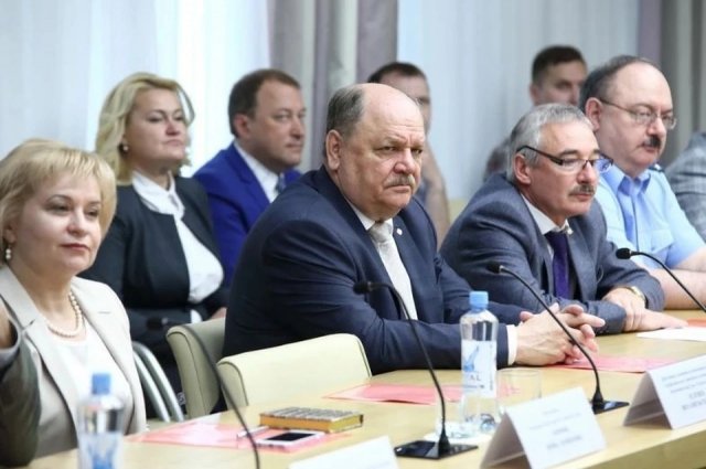 Анатолий Иванов ушел в отставку с поста управделами администрации Томской области