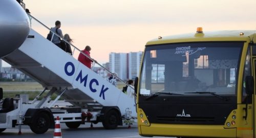 ОСН: Более двух часов пассажиры остаются в самолете после прилета в Пулково