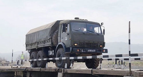 Военнослужащий из зоны СВО приехал в Томск и навестил сына в Заозёрной школе №16