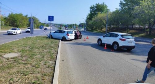 На улице Алебашевской в Тюмени произошло ДТП с участием четырех автомобилей