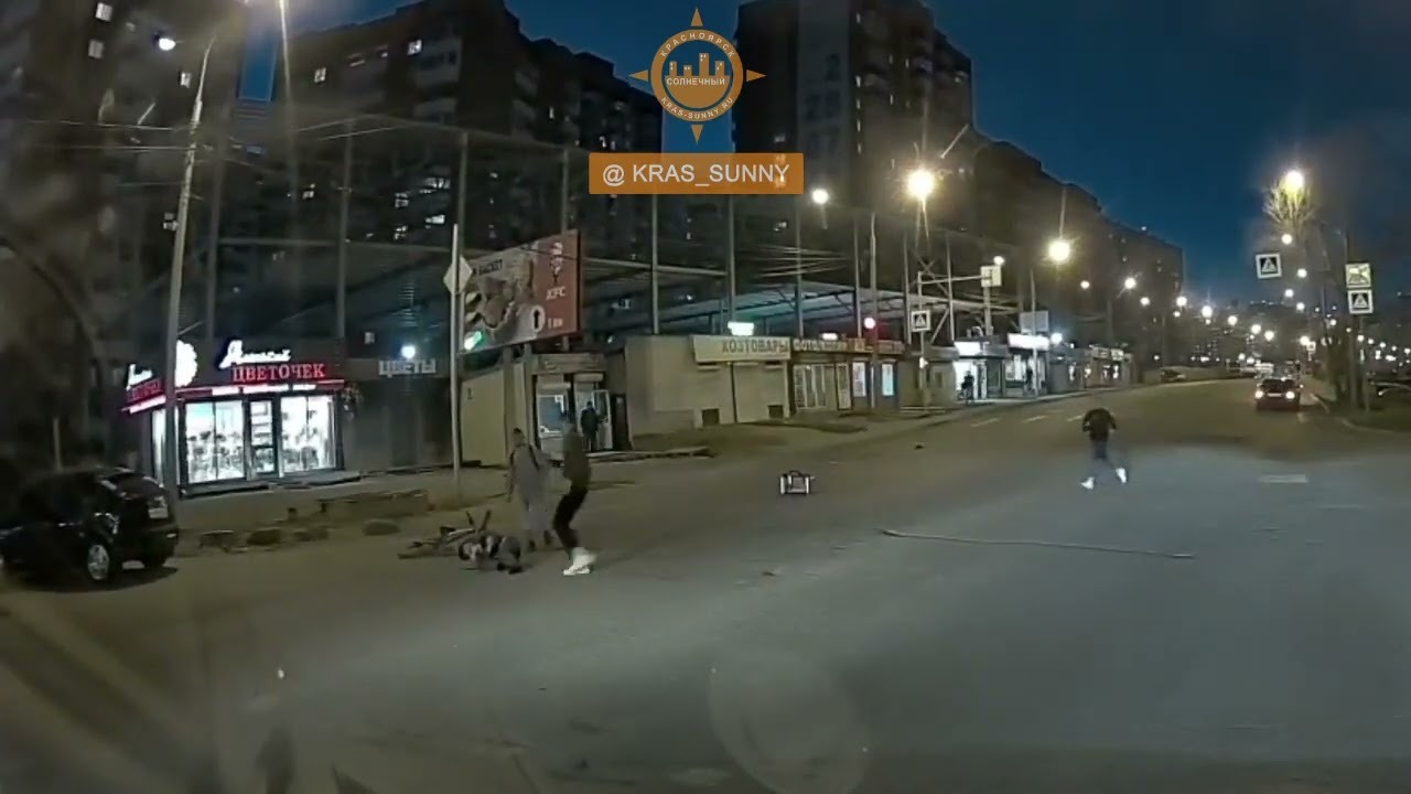 Пьяный водитель в Солнечном проехал на красный свет и сбил курьера