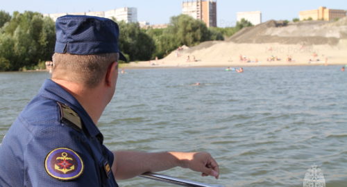 Омичей будут судить за гибель 22-летнего мужчины на надувном баллоне