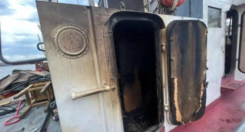 В Иркутской области на Братском водохранилище произошел пожар на катере