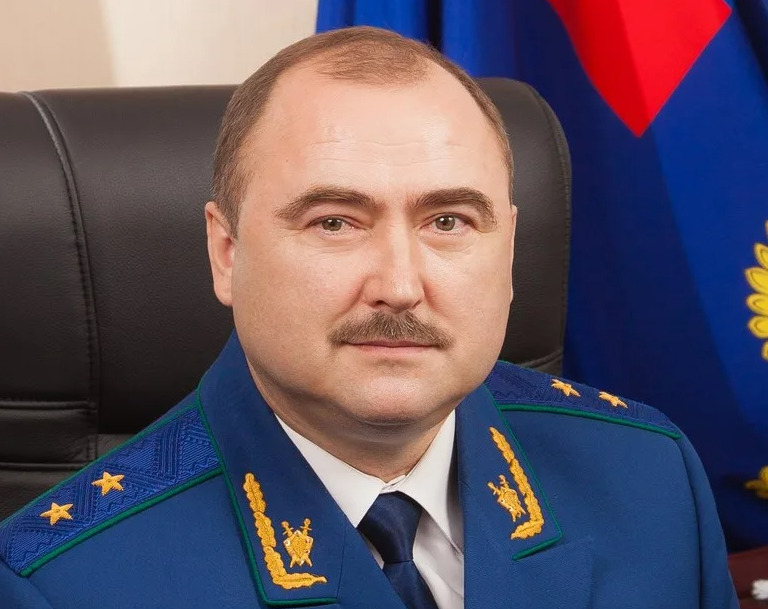 Экс-прокурора Новосибирской области обвинили в получении взяток на 10 млн рублей