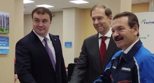 Глава Минпромторга РФ Мантуров посетил заводы «Омский каучук» и «Полет»