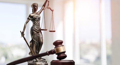 В Омске осудят начальника полиции за превышение полномочий