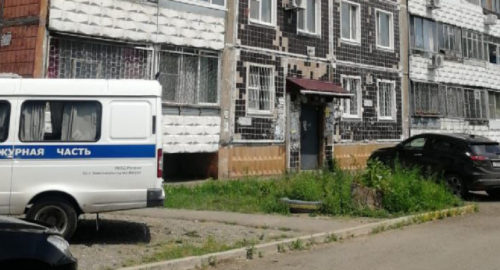 В Хабаровском крае обнаружили тело 10-летнего мальчика под окнами многоэтажки