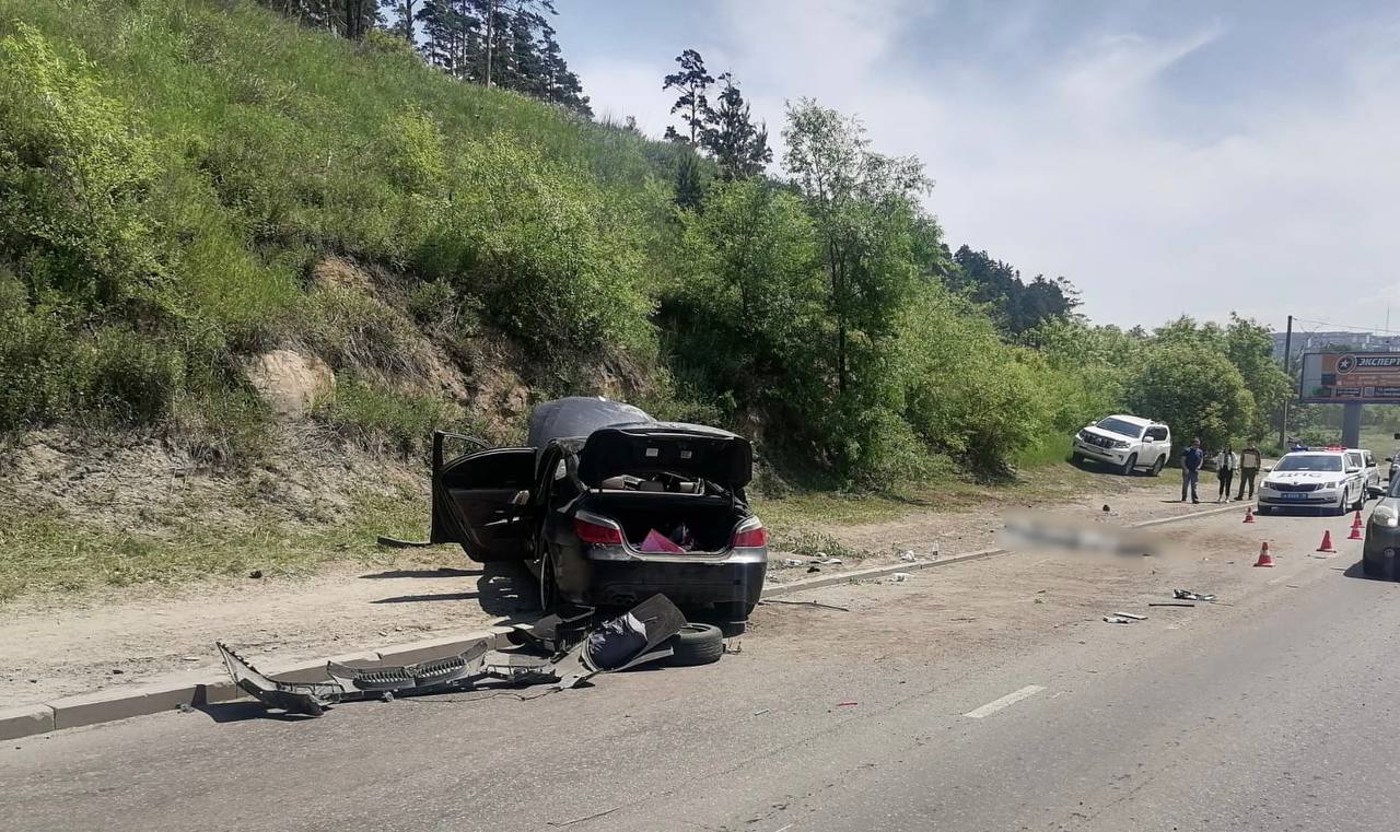 В ДТП на иркутской Кайской горе погиб 27-летний водитель BMW без ремня безопасности (видео)