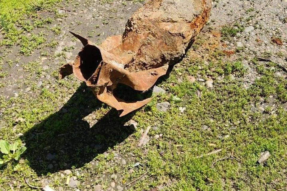 В иркутском поселке ввели режим ЧС из-за найденной ржавой авиабомбы