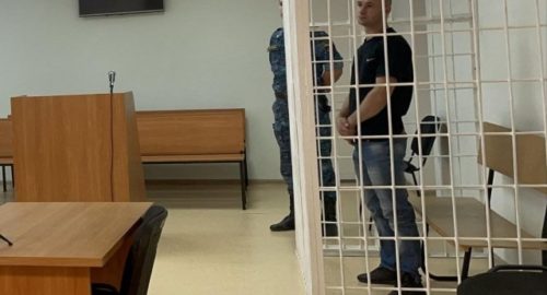 В Тюмени мужчина, сломавший нос полицейскому, приговорен к двум годам колонии
