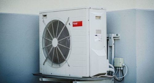 Мэрия Красноярска разработала рекомендации по размещению кондиционеров
