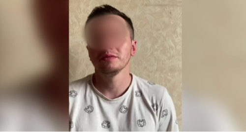 В Новосибирске грабитель с пистолетом отнял у мужчины сумку с 2,5 млн рублей в валюте
