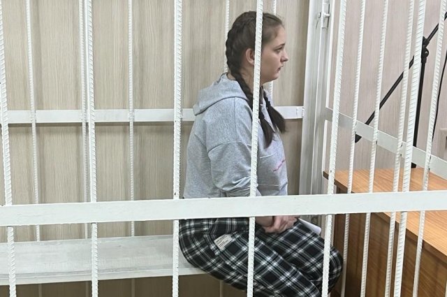 В Новосибирске 19-летнюю няню приговорили к 2 годам колонии за гибель двоих детей в пожаре