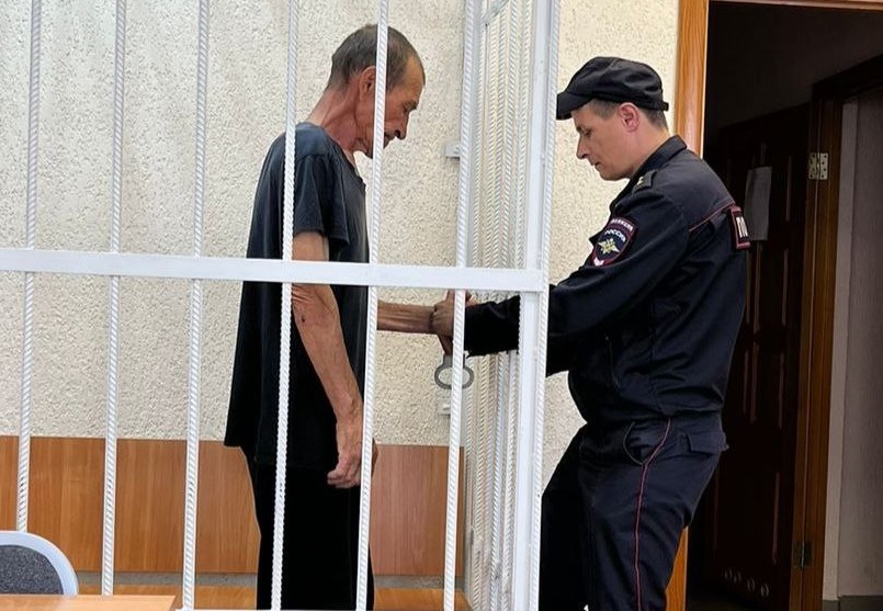 В Омске подозреваемого в убийстве заслуженного учителя РСФСР поместили в СИЗО на 2 месяца