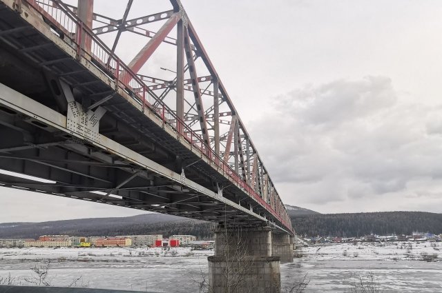 Ремонт моста через реку Лена в Иркутской области начнется в 2023 году