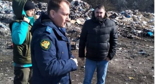 Новосибирская прокуратура обнаружила нарушения на мусорном полигоне в Болотном