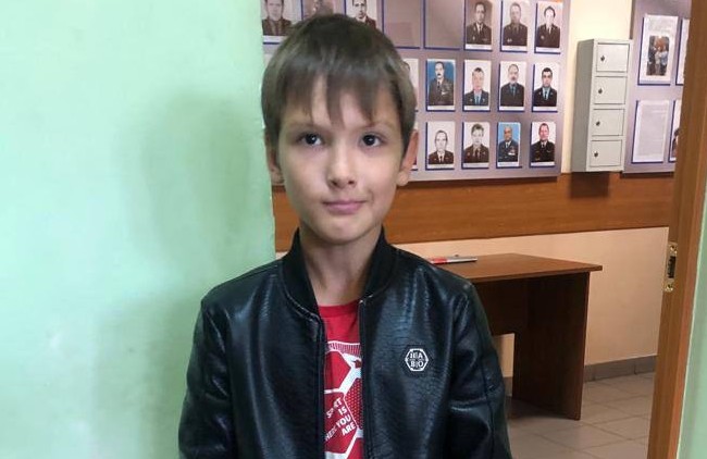 В Красноярске пропал 9-летний мальчик со смуглым лицом