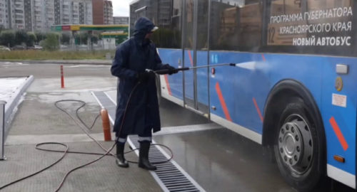 В Красноярске появилась первая мойка для автобусов и троллейбусов