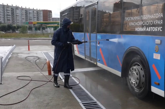 В Красноярске появилась первая мойка для автобусов и троллейбусов