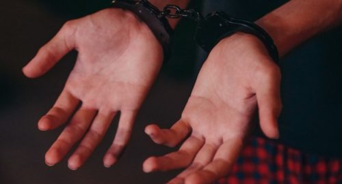 Подростка из Кузбасса задержали за подготовку теракта в военкомате