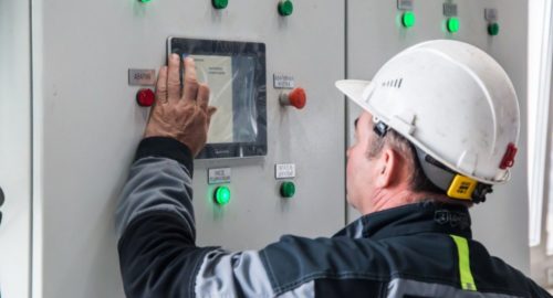 В Омске сбой в энергоснабжении остановил работу насосных станций