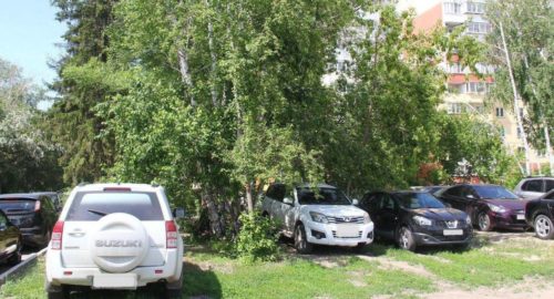 В Томске ИИ выявил парковки на газонах, водителям начали приходить штрафы