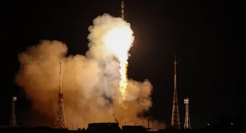 С космодрома Байконур отправили в космос ракету с символикой Новосибирска