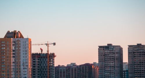 Продажи новостроек упали в Тюменской области на 70%