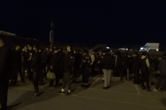 Силовики устроили рейд по проверке мигрантов на складах в Новосибирске