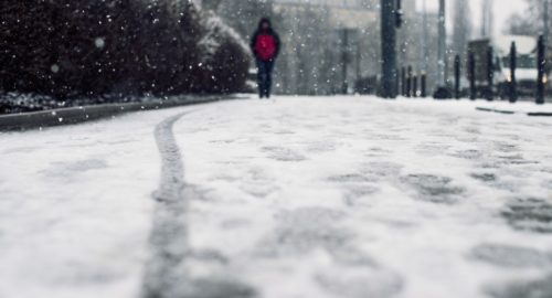 В выходные жителям Томска обещают мокрый снег и штормовой ветер