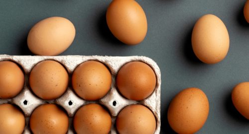 В Минсельхозе Красноярского края назвали причину подорожания куриных яиц