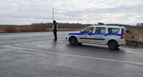 На трассах в Тюменской области патрулируют наряды ДПС
