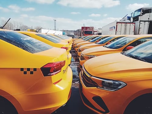 Поездки на такси в Тюмени стали дороже на 10-30%