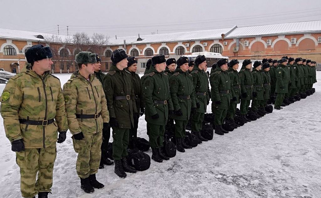 В Росгвардию зачислили свыше 200 тюменских призывников